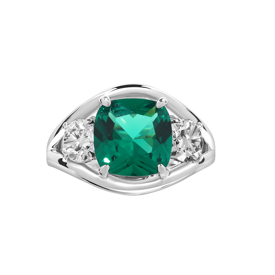 Bogotá Green Emerald Ring with Diamond Side Stones