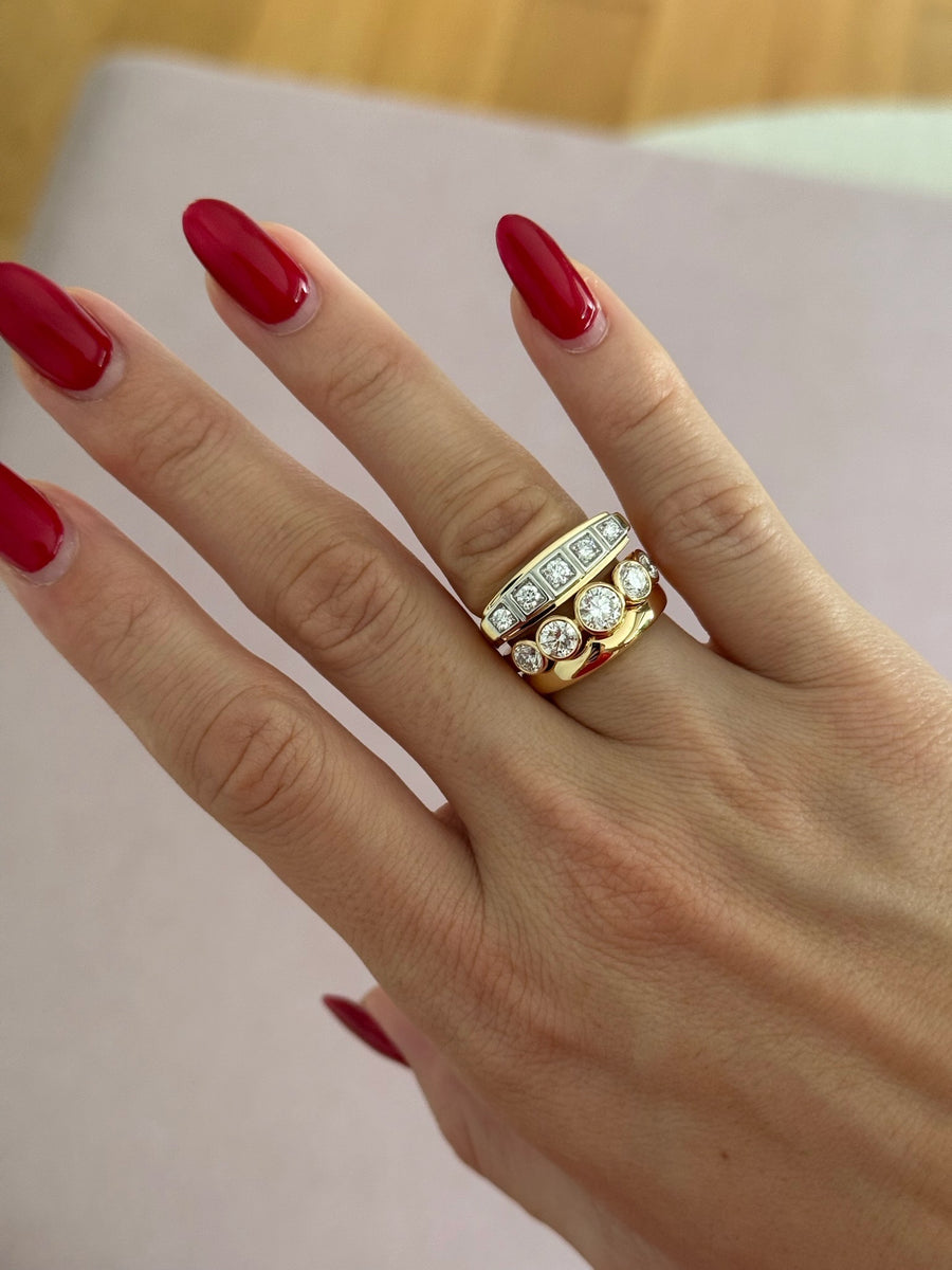 Deia and Gold band Set
