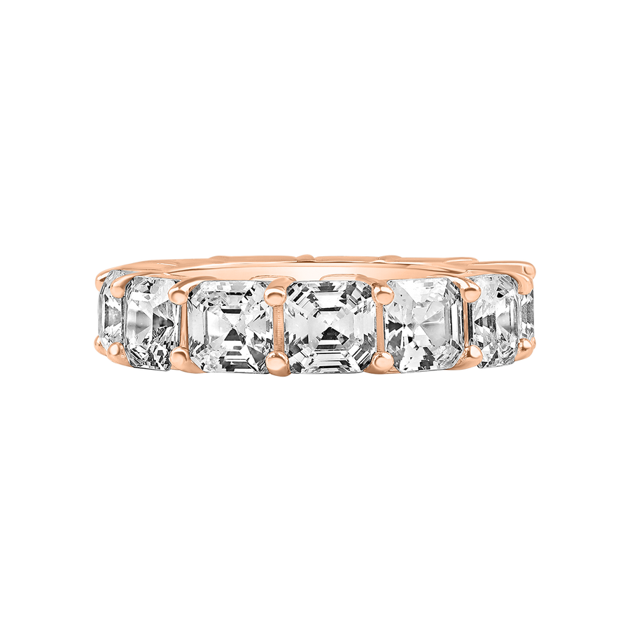 Rose Gold ring with emerald-cut diamonds