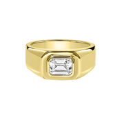 Hong Kong Solitaire Ring yellow gold